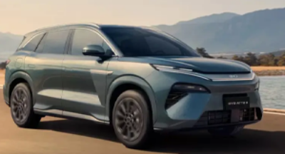 معرفی بی وای دی آتو 8